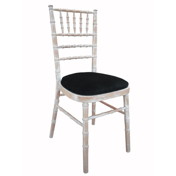 Chiavari Chair Limewash c/w Black Pad