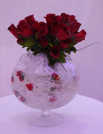  Table Centre On Ice Brandy Glass & Roses