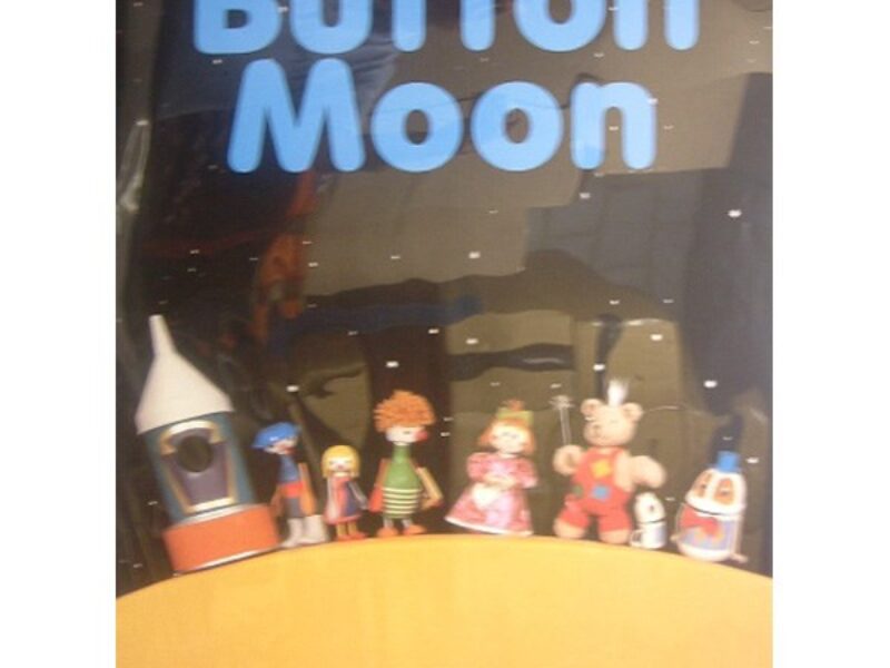Poster Button Moon c/w Frame & Stand